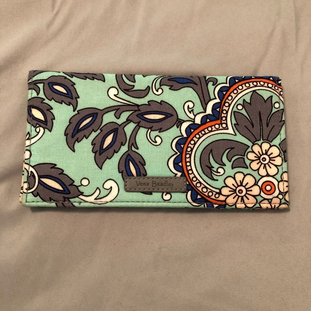 Vera Bradley Fan Flowers Checkbook Cover